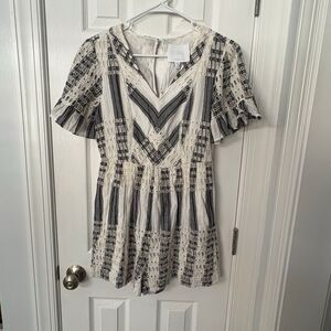 Anthropologie Akemi + Kin Eyelet Striped Romper Women’s Size 6